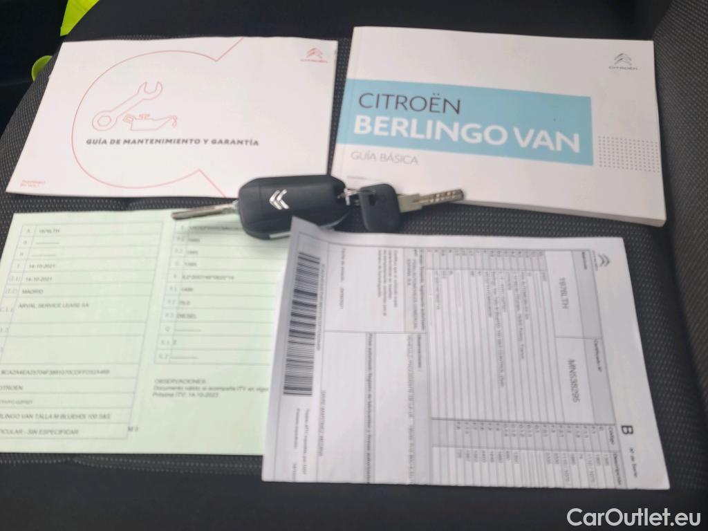  Citroen  Berlingo CITROEN  / 2018 / 3P / furgón derivado de turismo Talla M PureTech 110 CONTROL #1