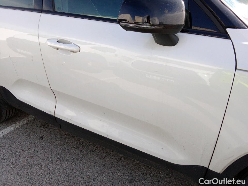  Volvo  XC 40 VOLVO XC40 / 2017 / 5P / todoterreno 1.5 T4 Twin Recharge R-Design Auto #8