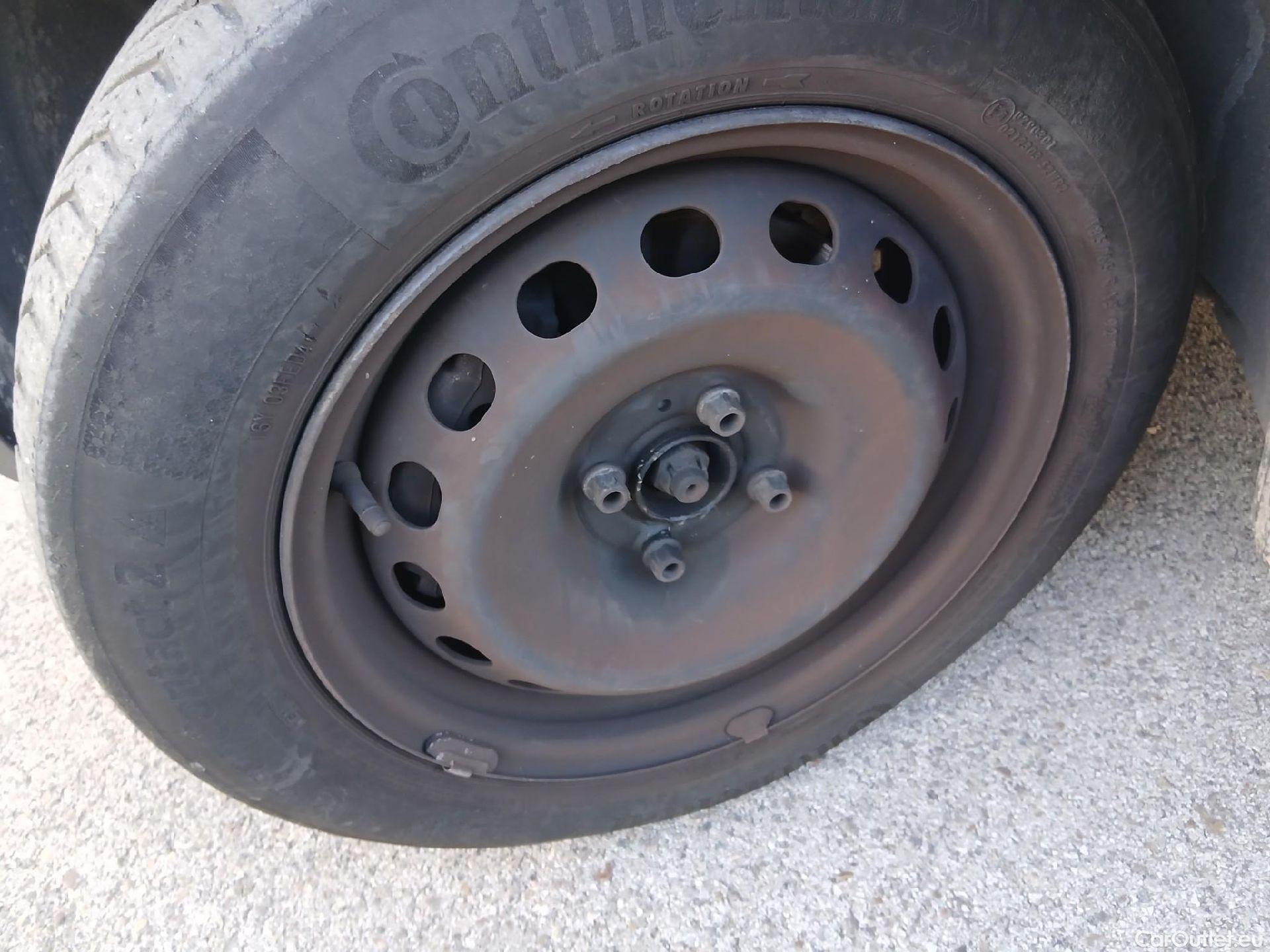  Dacia  Dokker DACIA  / 2013 / 4P / combi Essential 1.6 80kW (110CV) ECO-G N1 #13