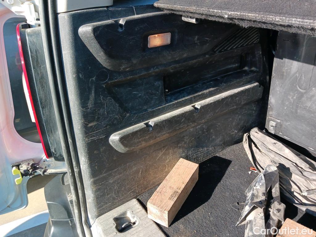  Citroen  Berlingo CITROEN  / 2018 / 4P / combi Talla M BlueHDi 100 S&S LIVE PACK BUSINE #27