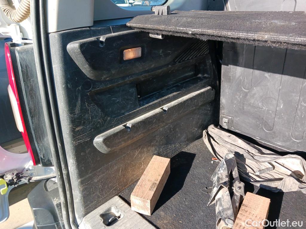  Citroen  Berlingo CITROEN  / 2018 / 4P / combi Talla M BlueHDi 100 S&S LIVE PACK BUSINE #42