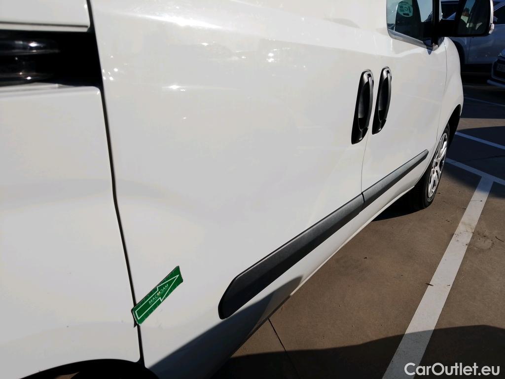  Fiat  Doblo FIAT Doblò Cargo/2015/4P/furgón derivado de turismo Cargo SX 1.6 Mjet 66kW (90CV) (AC) #11