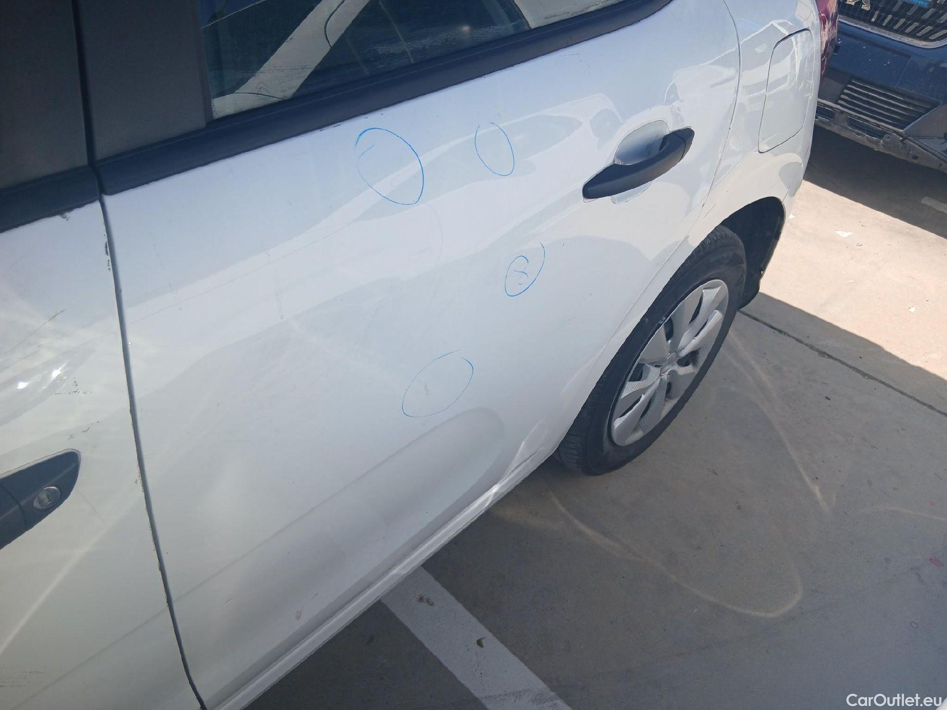  Citroen  C3 CITROEN  / 2016 / 5P / berlina comercial BlueHDi 73KW (100CV) S&S Comercial #24