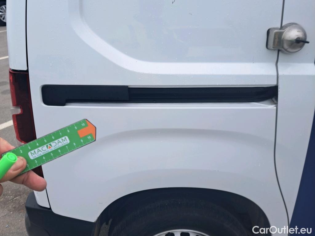  Citroen  Berlingo CITROEN  / 2018 / 3P / furgón derivado de turismo Talla M PureTech 110 CONTROL #6