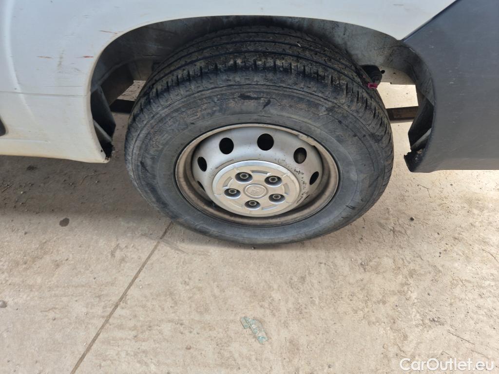  Fiat  Ducato FIAT  / 2014 / 4P / furgón 35 L3 H2 2.3 1 (118 kW) Euro 6d-temp #54