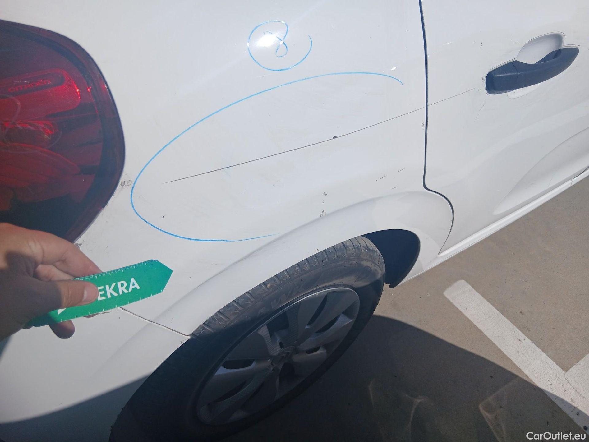  Citroen  C3 CITROEN  / 2016 / 5P / berlina comercial BlueHDi 73KW (100CV) S&S Comercial #40