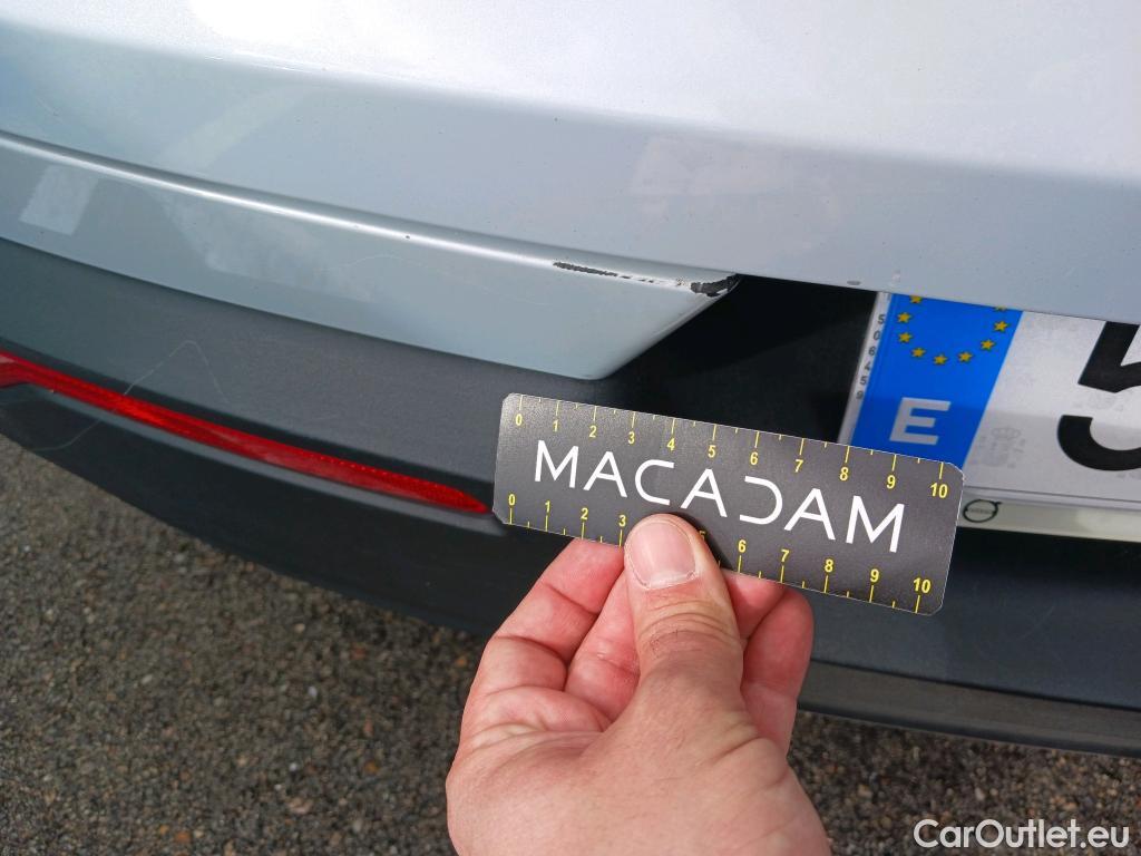  Volvo  XC 40 VOLVO XC40 / 2017 / 5P / todoterreno 1.5 T5 Twin Recharge R-Design Exp Auto #19