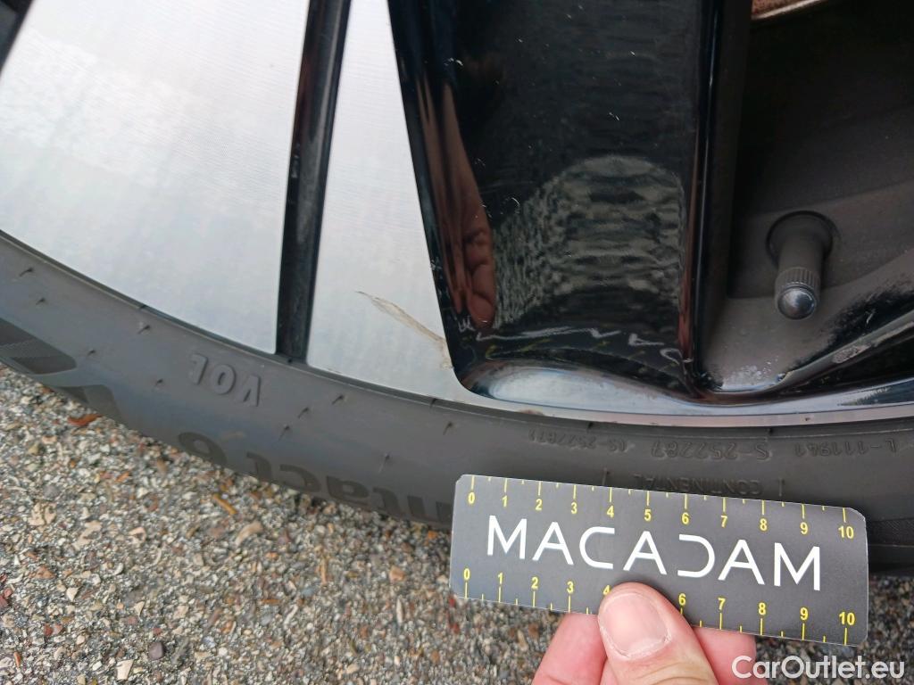  Volvo  XC 40 VOLVO XC40 / 2017 / 5P / todoterreno 1.5 T5 Twin Recharge R-Design Exp Auto #33