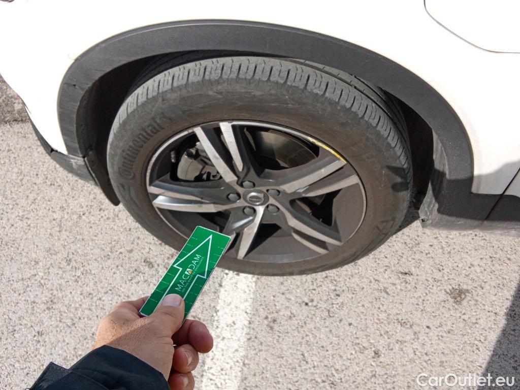  Volvo  XC 40 VOLVO XC40 / 2017 / 5P / todoterreno 1.5 T4 Twin Recharge R-Design Auto #13