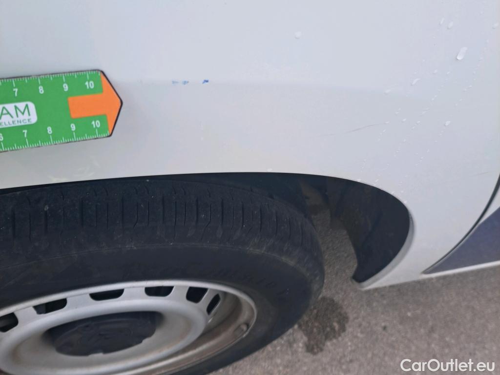  Citroen  Berlingo CITROEN  / 2018 / 3P / furgón derivado de turismo Talla M PureTech 110 CONTROL #8