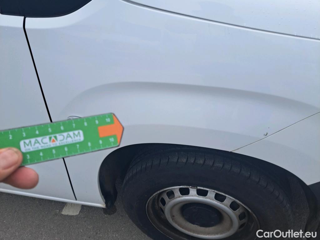  Citroen  Berlingo CITROEN  / 2018 / 3P / furgón derivado de turismo Talla M PureTech 110 CONTROL #28