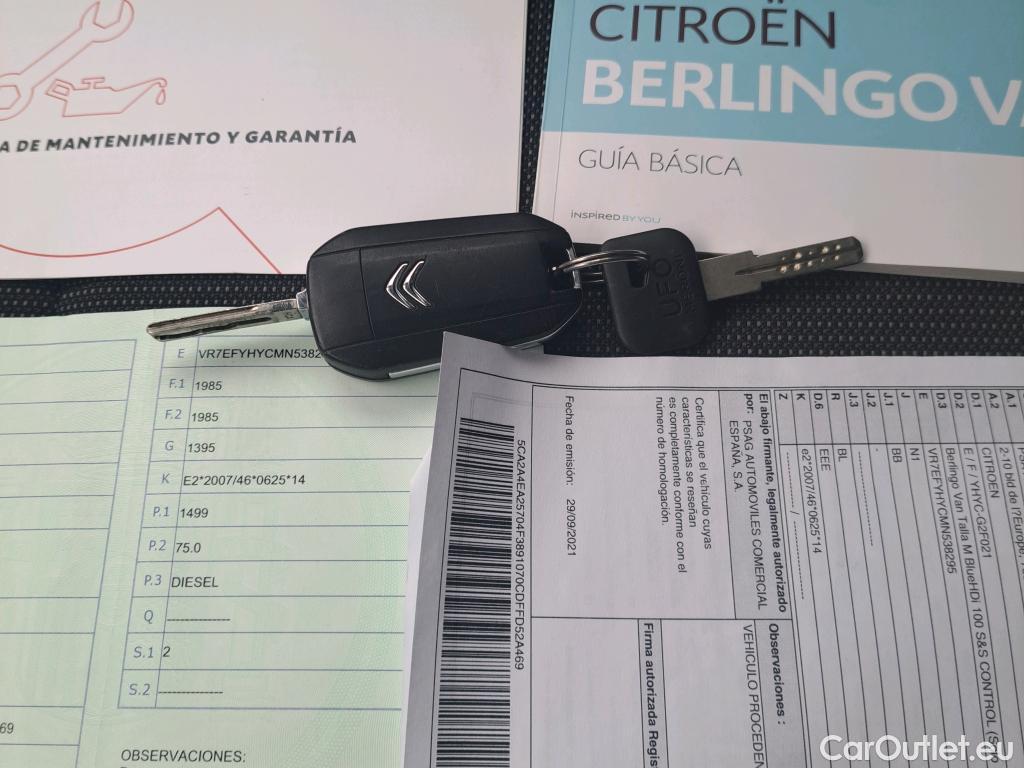  Citroen  Berlingo CITROEN  / 2018 / 3P / furgón derivado de turismo Talla M PureTech 110 CONTROL #2