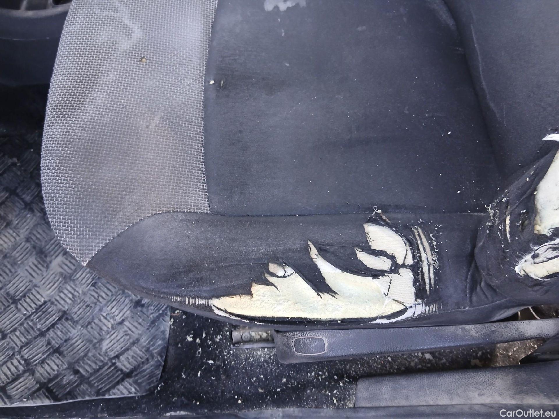  Dacia  Dokker DACIA  / 2013 / 4P / combi Essential 1.6 80kW (110CV) ECO-G N1 #16