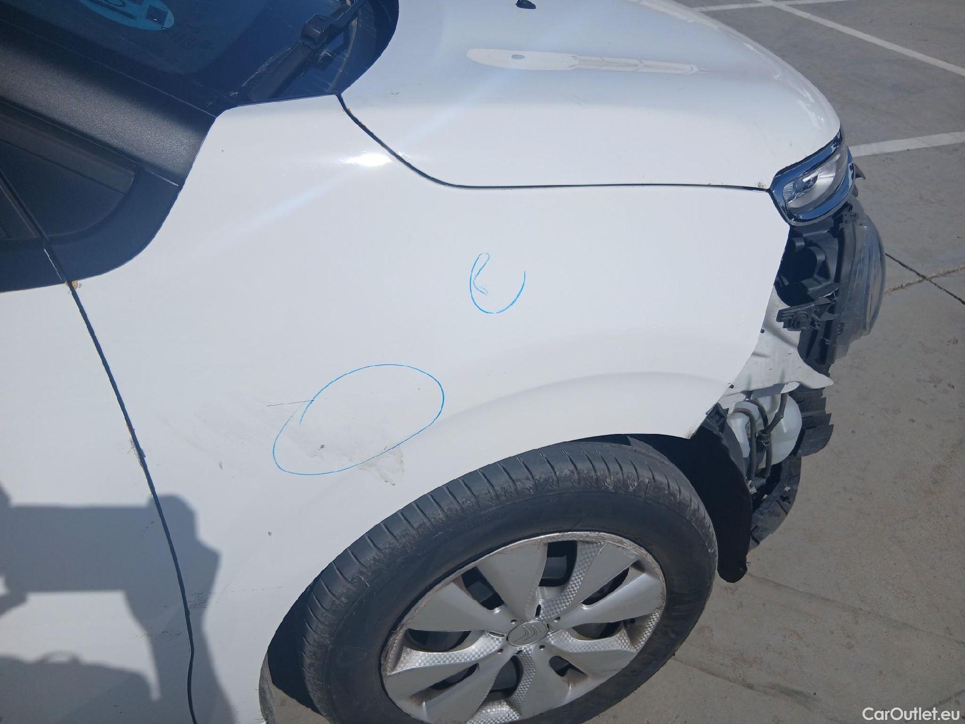  Citroen  C3 CITROEN  / 2016 / 5P / berlina comercial BlueHDi 73KW (100CV) S&S Comercial #51