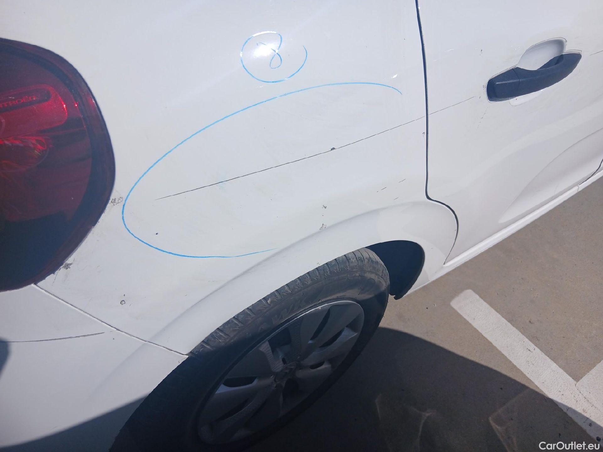  Citroen  C3 CITROEN  / 2016 / 5P / berlina comercial BlueHDi 73KW (100CV) S&S Comercial #39