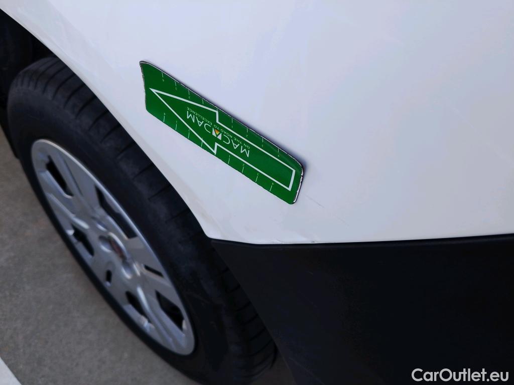  Fiat  Doblo FIAT Doblò Cargo/2015/4P/furgón derivado de turismo Cargo SX 1.6 Mjet 66kW (90CV) (AC) #35