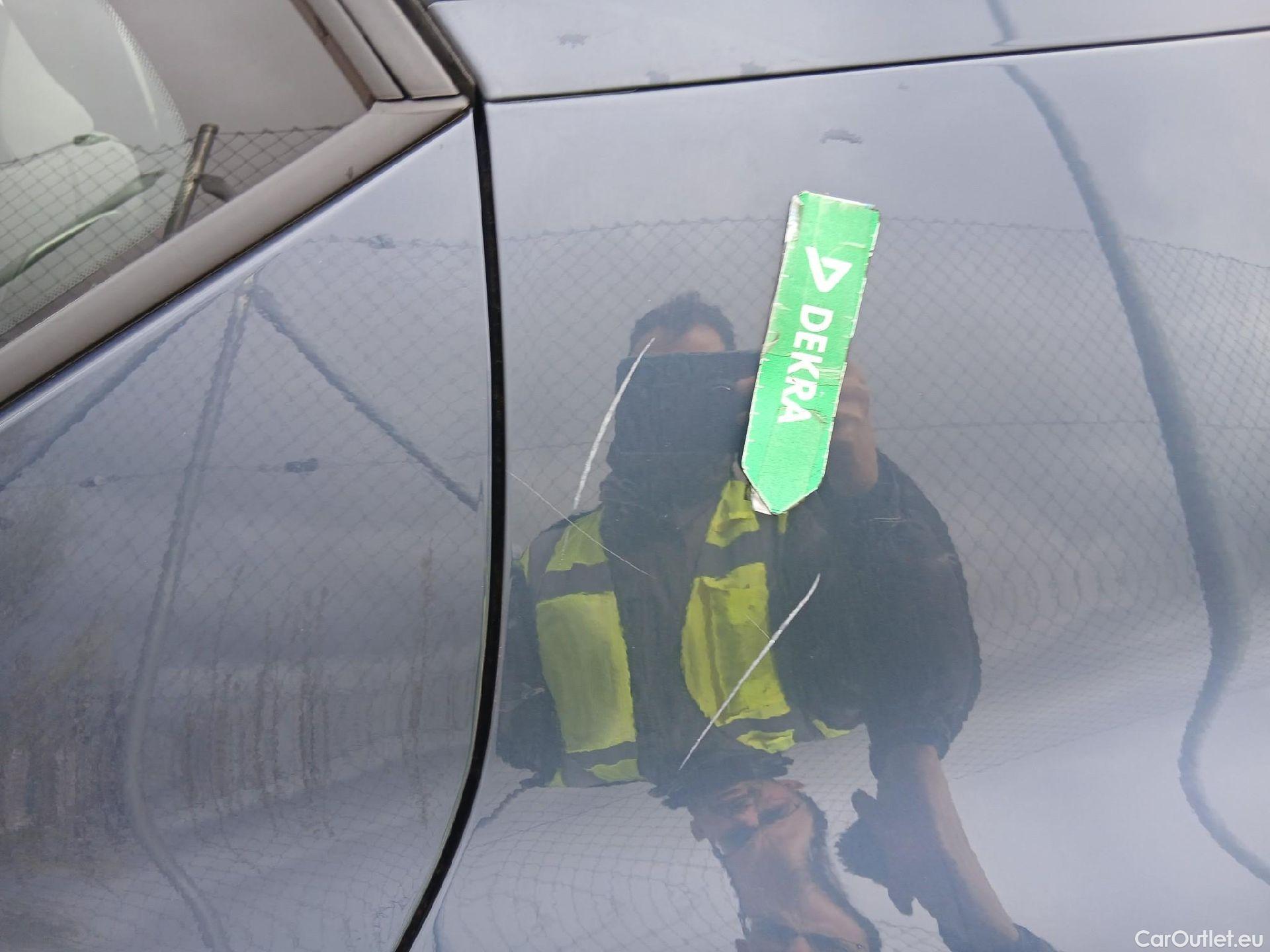  Volvo  XC 40 VOLVO XC40 / 2017 / 5P / todoterreno 1.5 T2 Momentum Pro #17