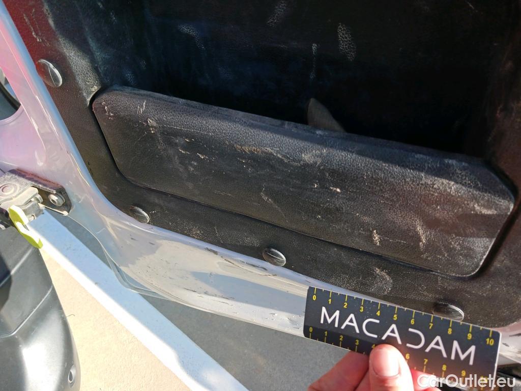  Citroen  Berlingo CITROEN  / 2018 / 4P / combi Talla M BlueHDi 100 S&S LIVE PACK BUSINE #24