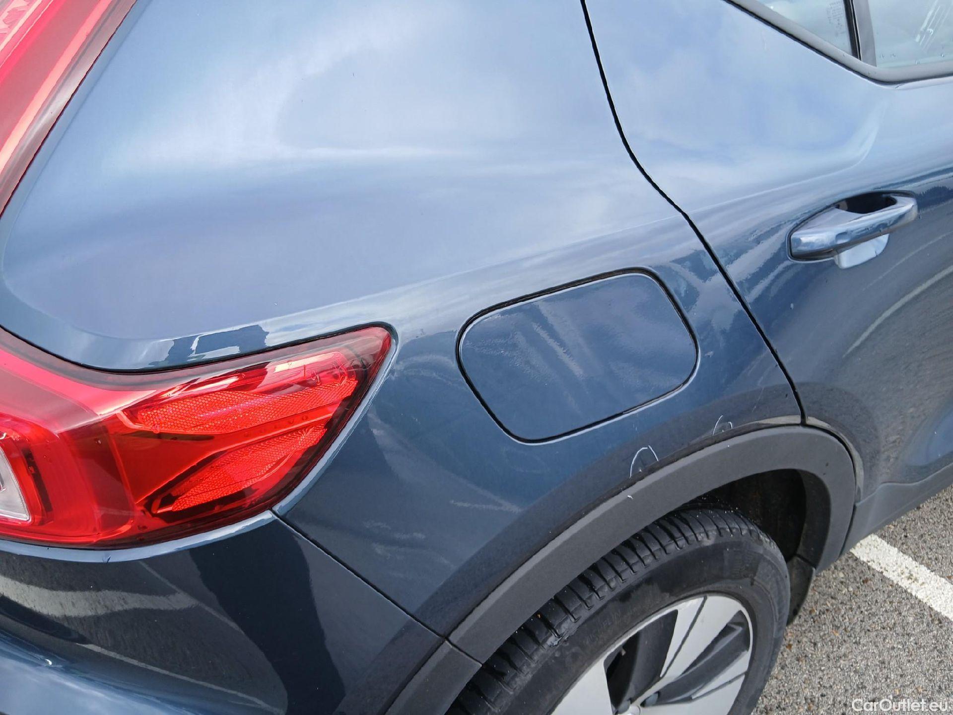  Volvo  XC 40 VOLVO XC40 / 2017 / 5P / todoterreno 1.5 T2 Momentum Pro #28