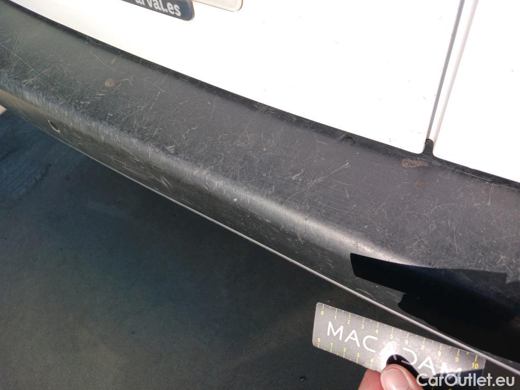  Citroen  Berlingo CITROEN  / 2018 / 4P / combi Talla M BlueHDi 100 S&S LIVE PACK BUSINE #22