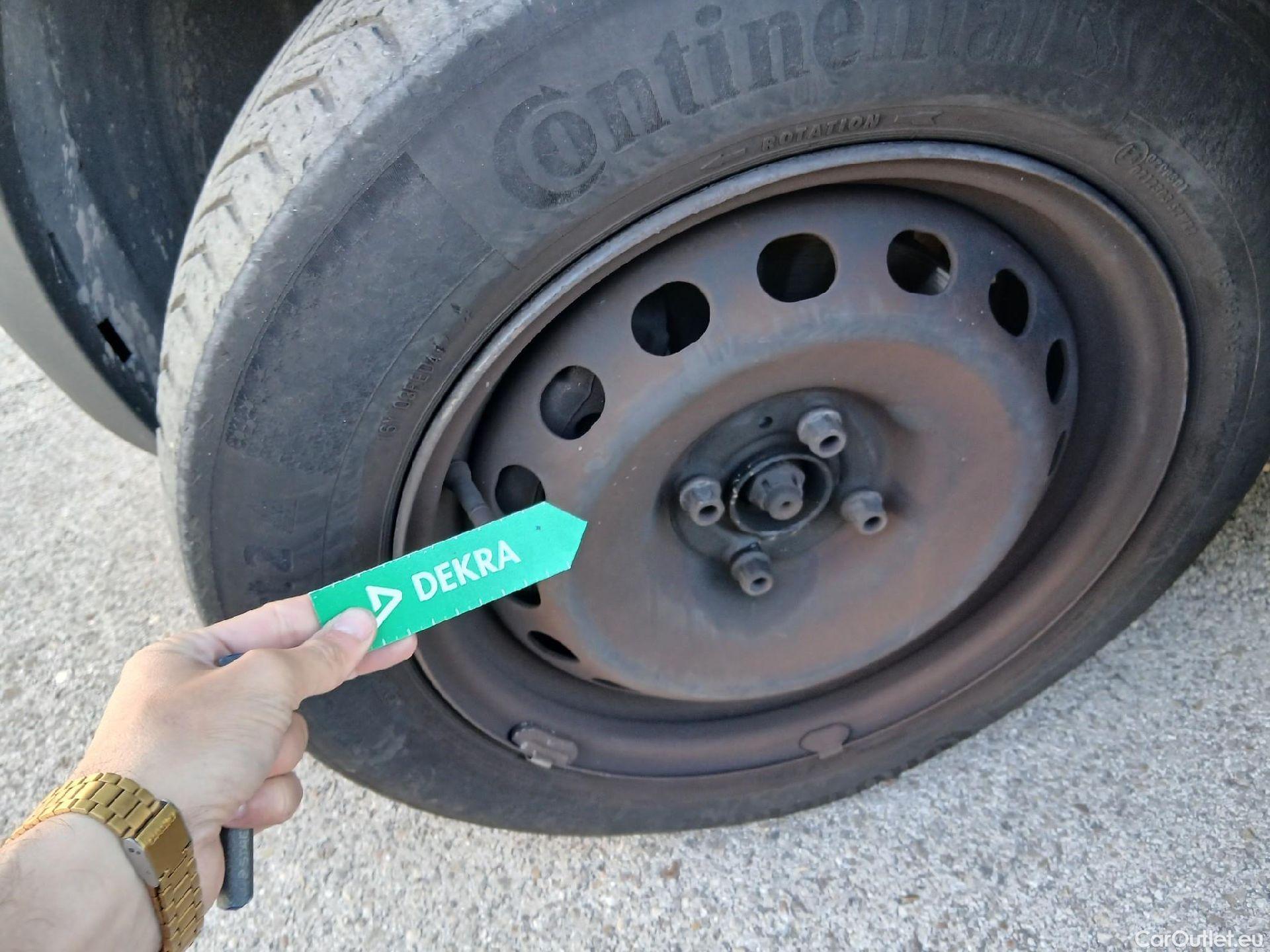  Dacia  Dokker DACIA  / 2013 / 4P / combi Essential 1.6 80kW (110CV) ECO-G N1 #12