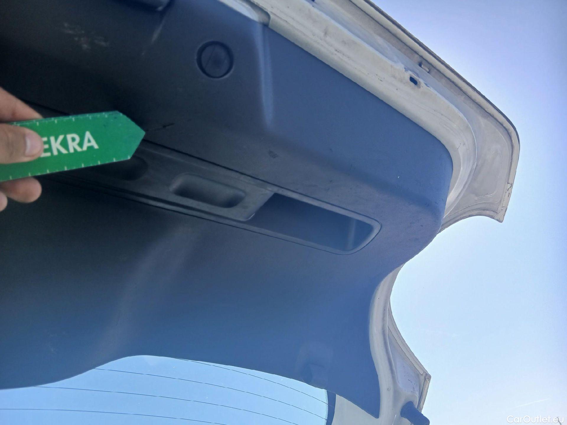  Citroen  C3 CITROEN  / 2016 / 5P / berlina comercial BlueHDi 73KW (100CV) S&S Comercial #1