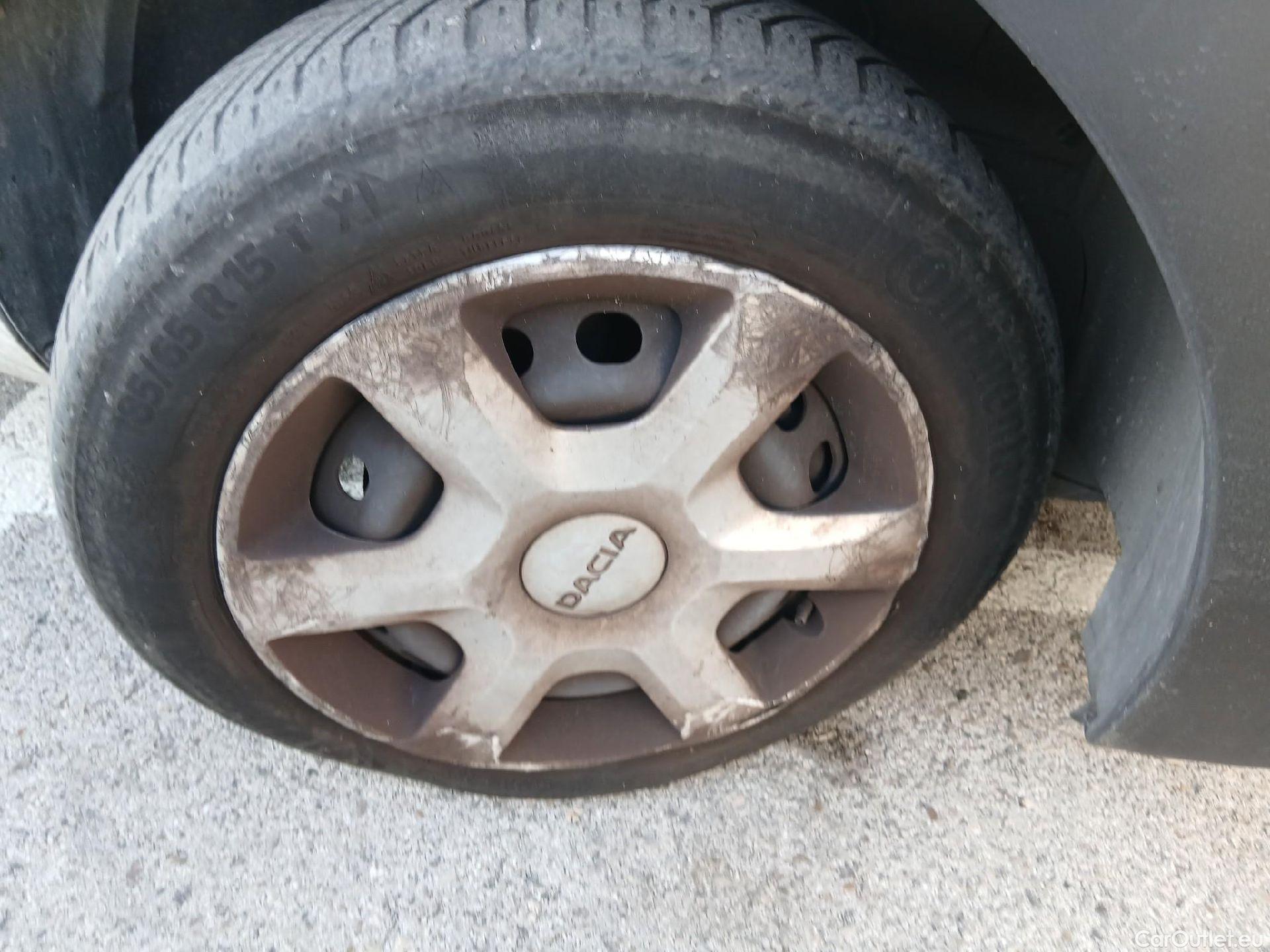  Dacia  Dokker DACIA  / 2013 / 4P / combi Essential 1.6 80kW (110CV) ECO-G N1 #38