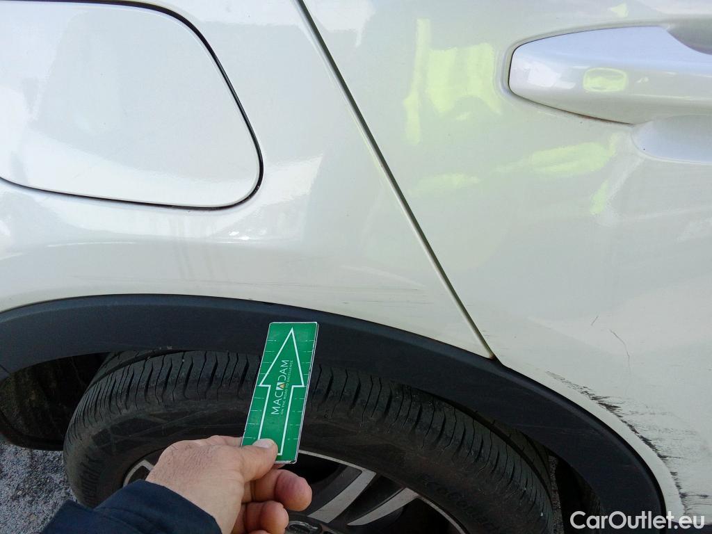  Volvo  XC 40 VOLVO XC40 / 2017 / 5P / todoterreno 1.5 T4 Twin Recharge R-Design Auto #26