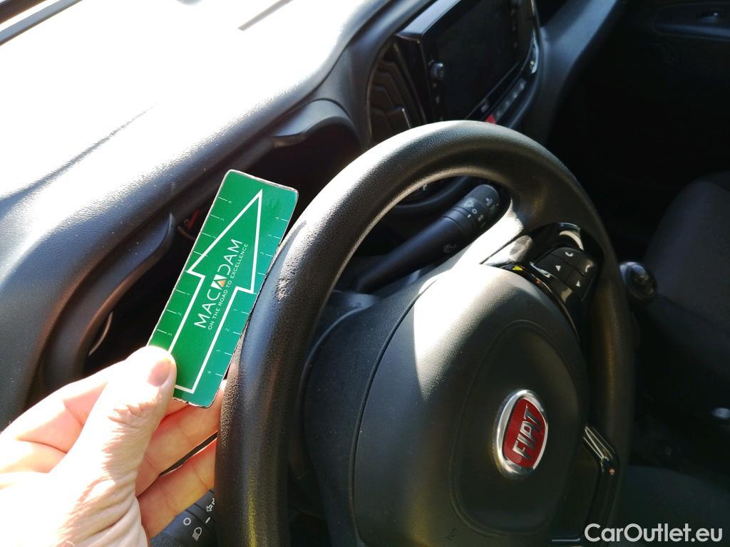  Fiat  Doblo FIAT Doblò Cargo/2015/4P/furgón derivado de turismo Cargo SX 1.6 Mjet 66kW (90CV) (AC) #29