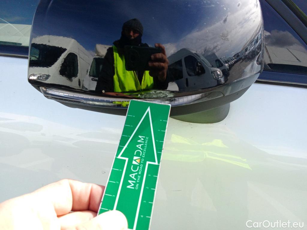  Volvo  XC 40 VOLVO XC40 / 2017 / 5P / todoterreno 1.5 T4 Twin Recharge R-Design Auto #41