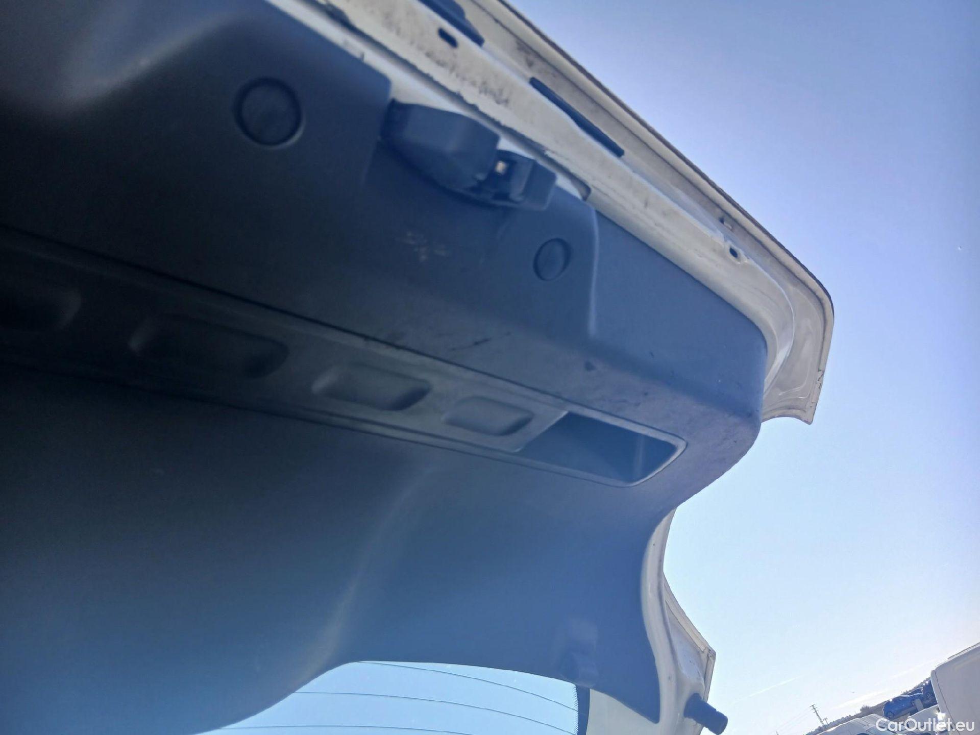  Citroen  C3 CITROEN  / 2016 / 5P / berlina comercial BlueHDi 73KW (100CV) S&S Comercial #2