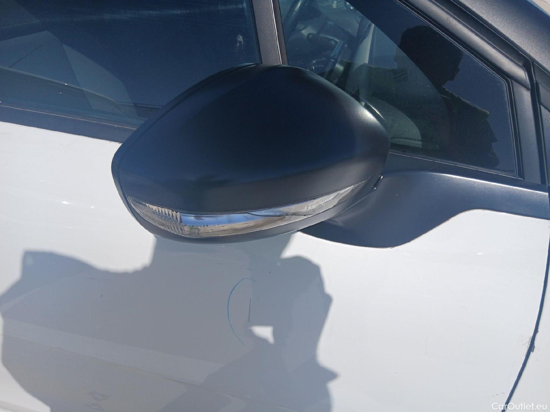  Citroen  C3 CITROEN  / 2016 / 5P / berlina comercial BlueHDi 73KW (100CV) S&S Comercial #47