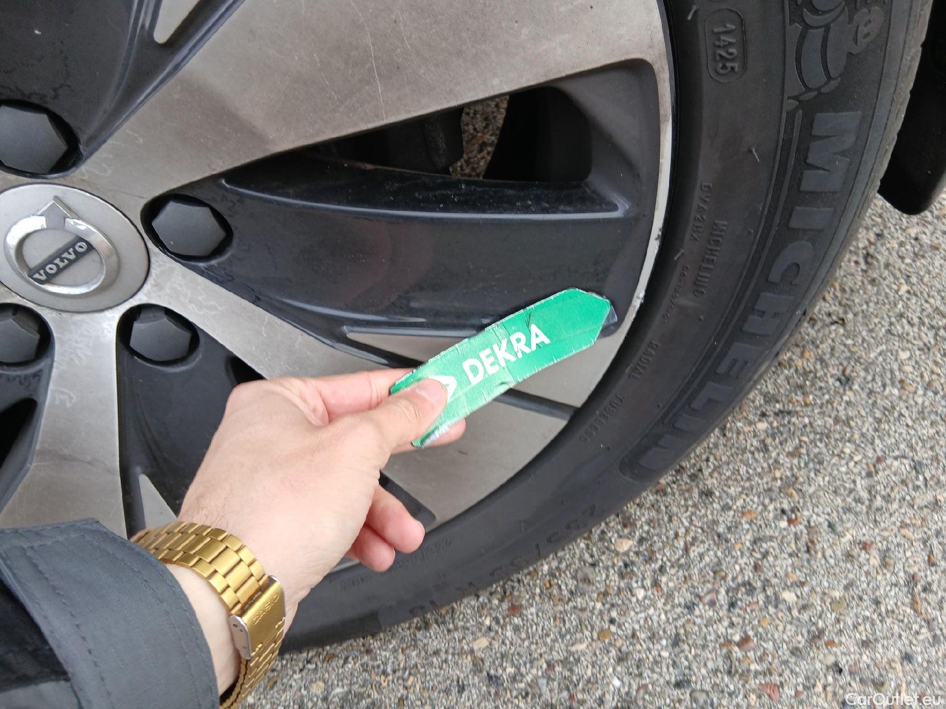  Volvo  XC 40 VOLVO XC40 / 2017 / 5P / todoterreno 1.5 T2 Momentum Pro #35