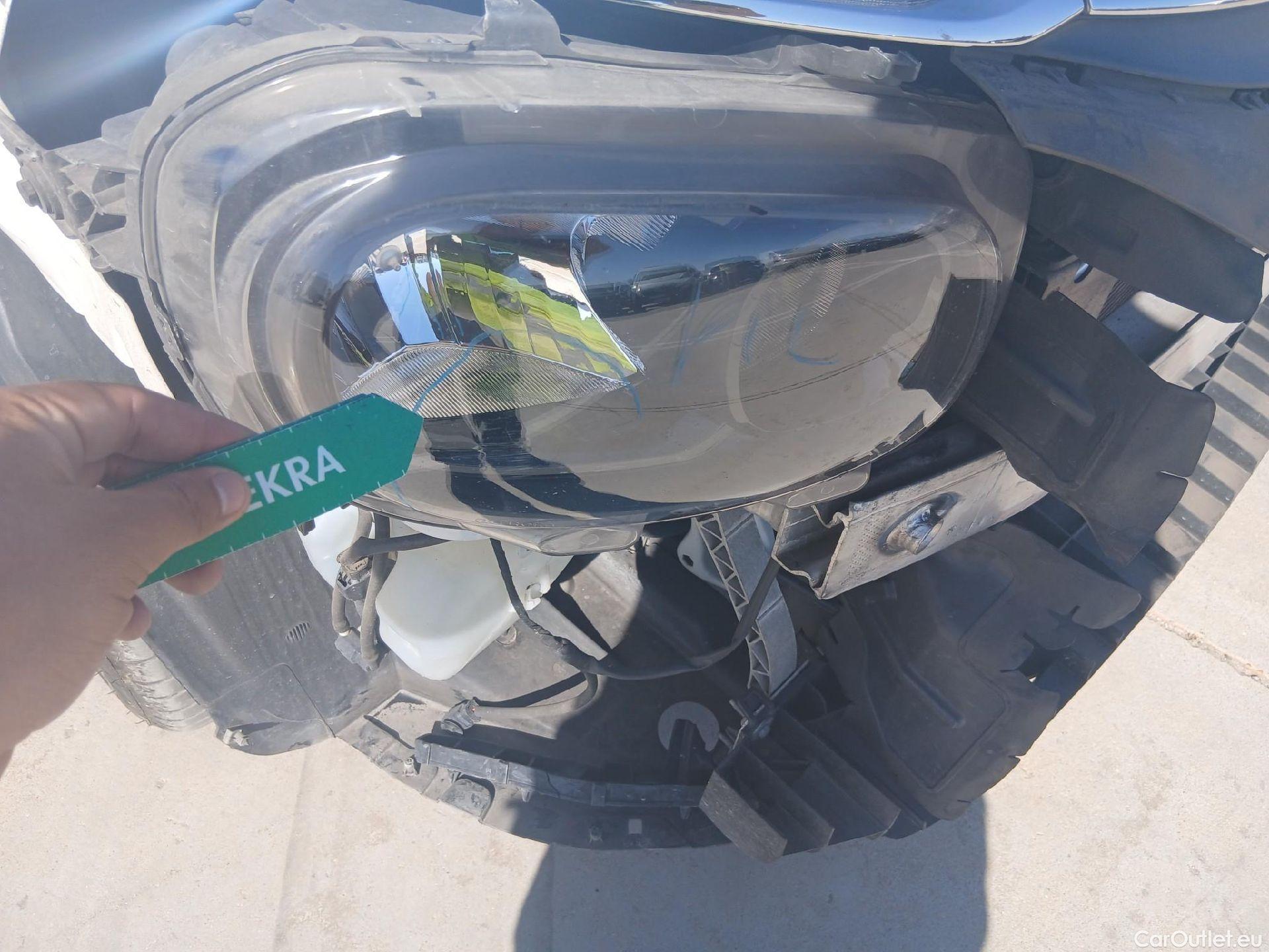  Citroen  C3 CITROEN  / 2016 / 5P / berlina comercial BlueHDi 73KW (100CV) S&S Comercial #56