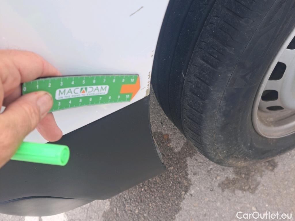  Citroen  Berlingo CITROEN  / 2018 / 3P / furgón derivado de turismo Talla M PureTech 110 CONTROL #9