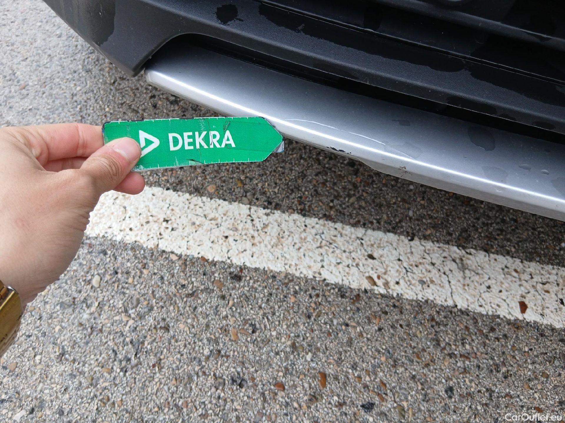  Volvo  XC 40 VOLVO XC40 / 2017 / 5P / todoterreno 1.5 T2 Momentum Pro #4