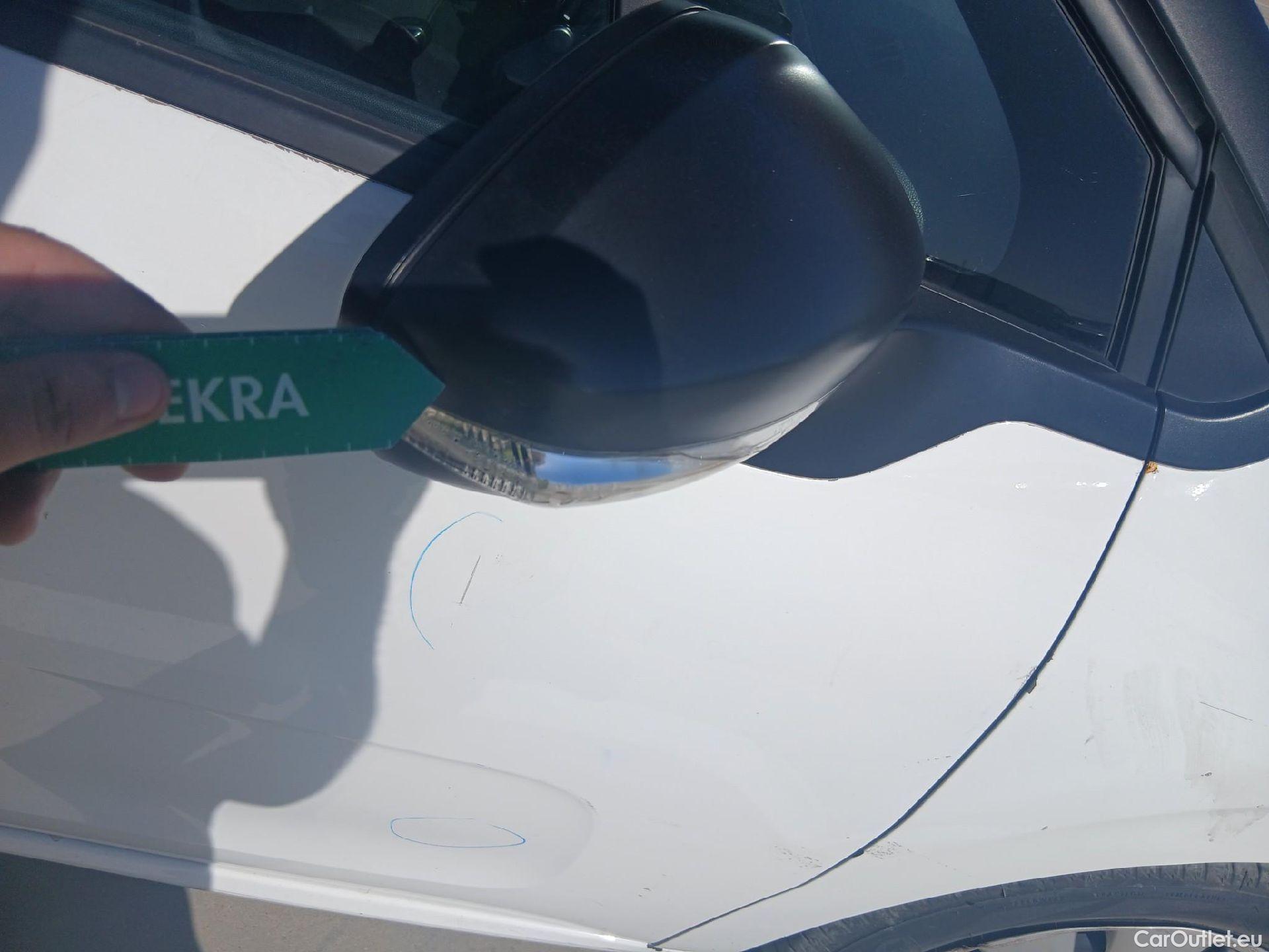  Citroen  C3 CITROEN  / 2016 / 5P / berlina comercial BlueHDi 73KW (100CV) S&S Comercial #49