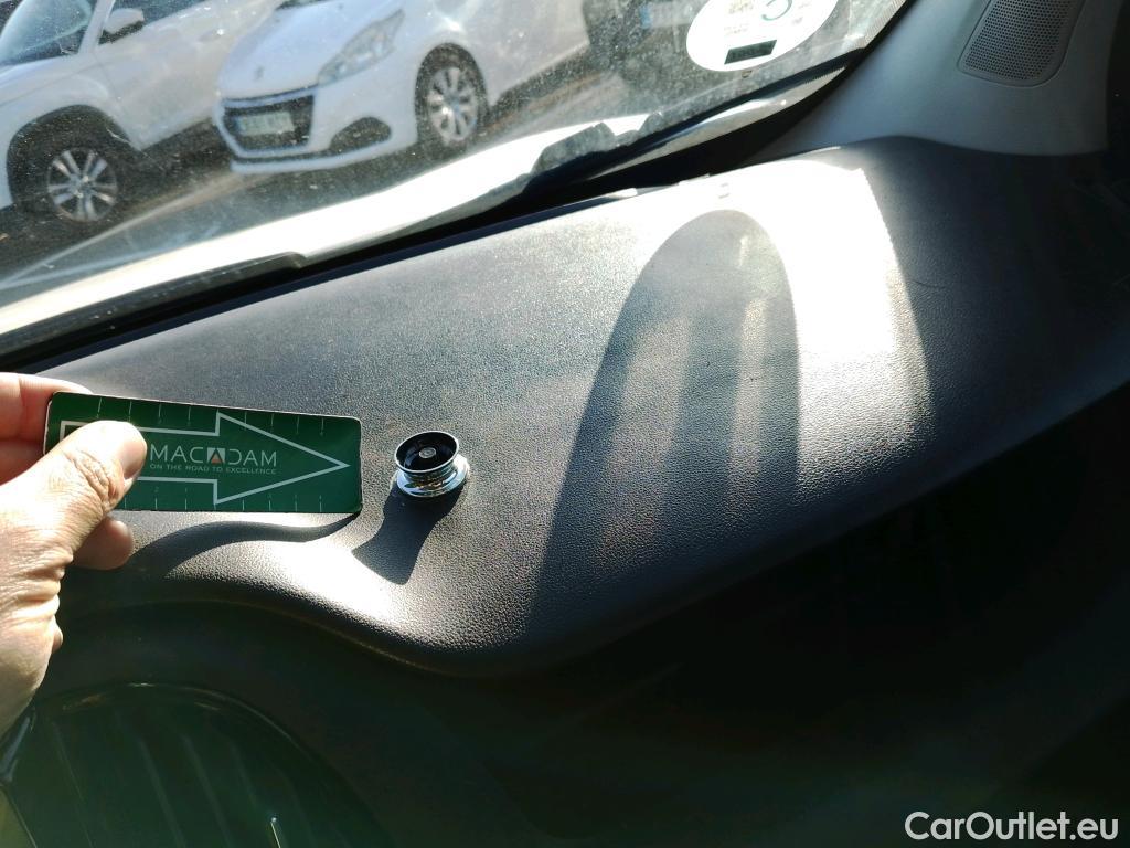  Fiat  Doblo FIAT Doblò Cargo/2015/4P/furgón derivado de turismo Cargo SX 1.6 Mjet 66kW (90CV) (AC) #19