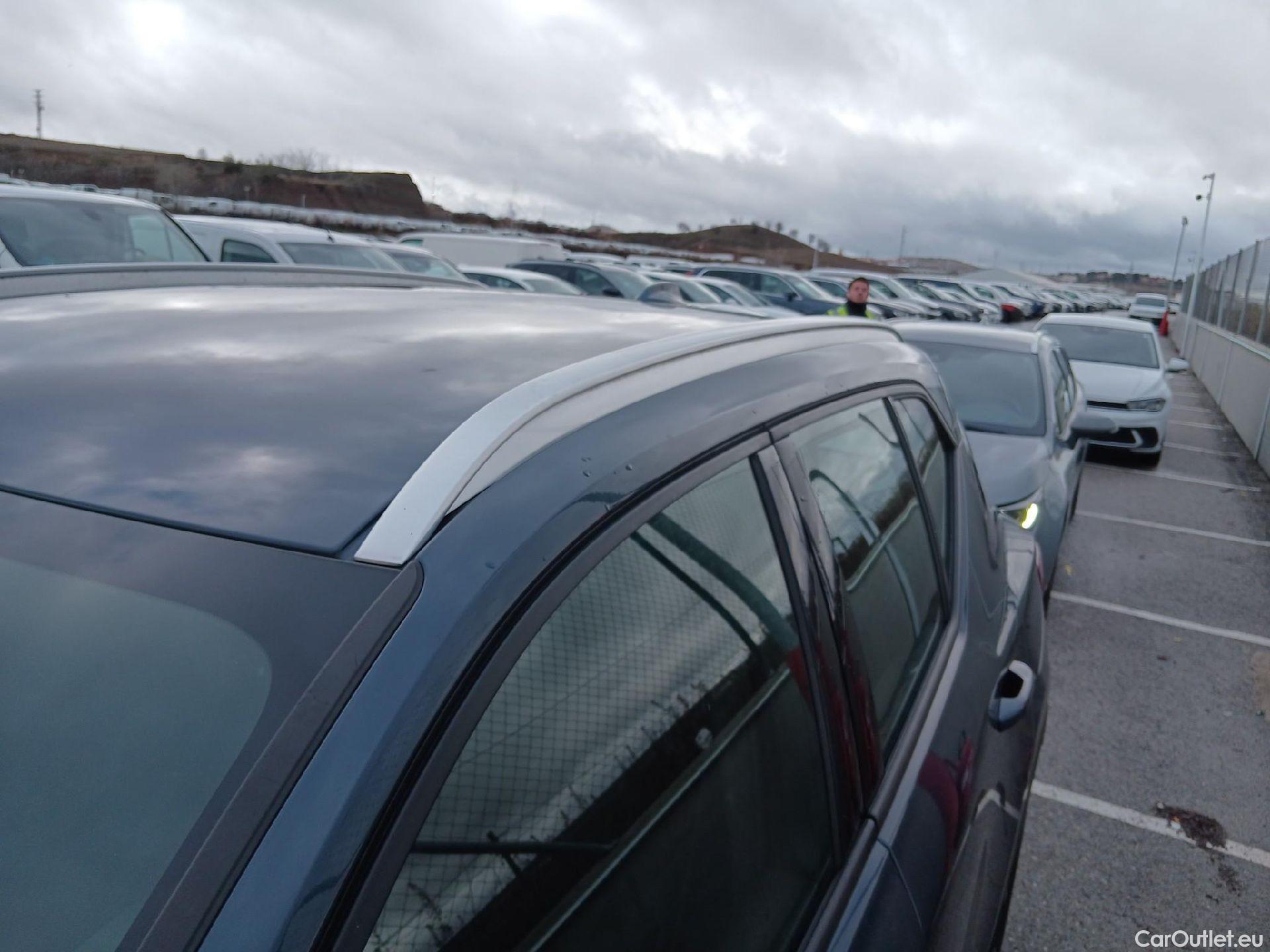  Volvo  XC 40 VOLVO XC40 / 2017 / 5P / todoterreno 1.5 T2 Momentum Pro #37