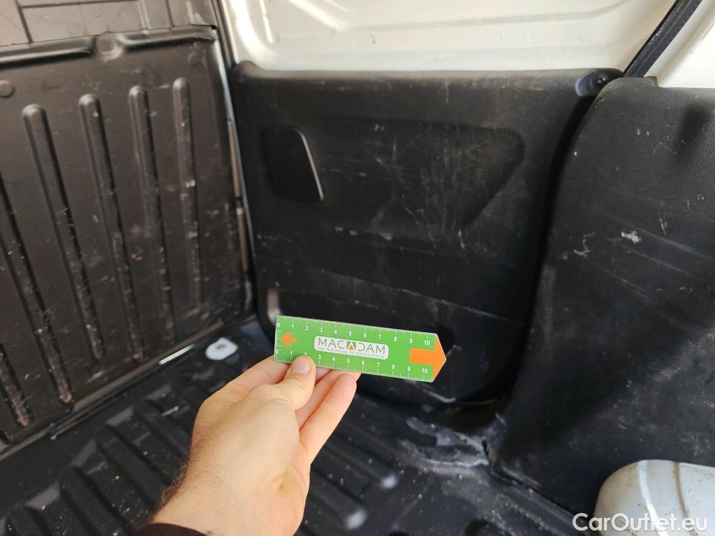  Peugeot  Partner PEUGEOT  / 2018 / 3P / furgón derivado de turismo Pro Standard 600kg BlueHDi 73kW (AC) #5