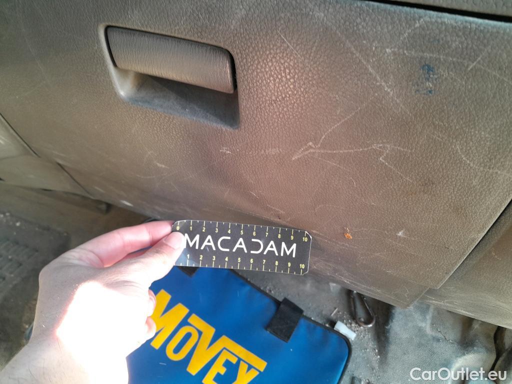  Nissan  Cabstar NISSAN  VU 2p 3G chasis cabina 35.13/3 Básico AA Cabina Abatible L #PLATAFORMA + CESTA ELEVADORA MOVEX# #38