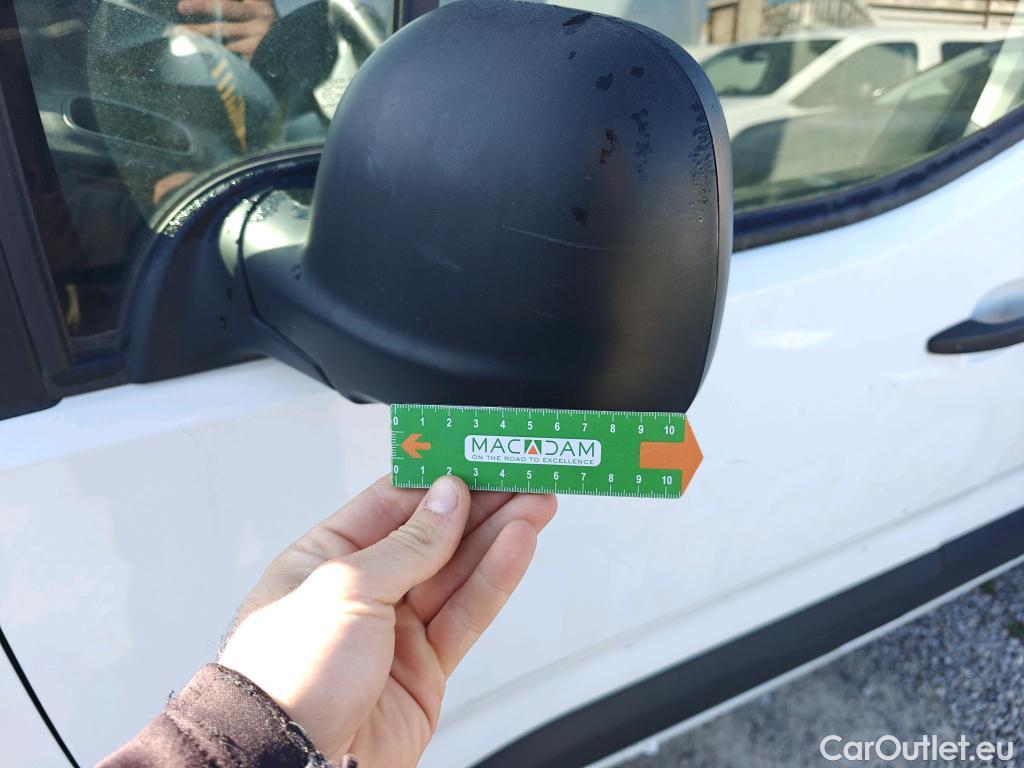  Peugeot  Partner PEUGEOT  / 2018 / 3P / furgón derivado de turismo Pro Standard 600kg BlueHDi 73kW (AC) #73