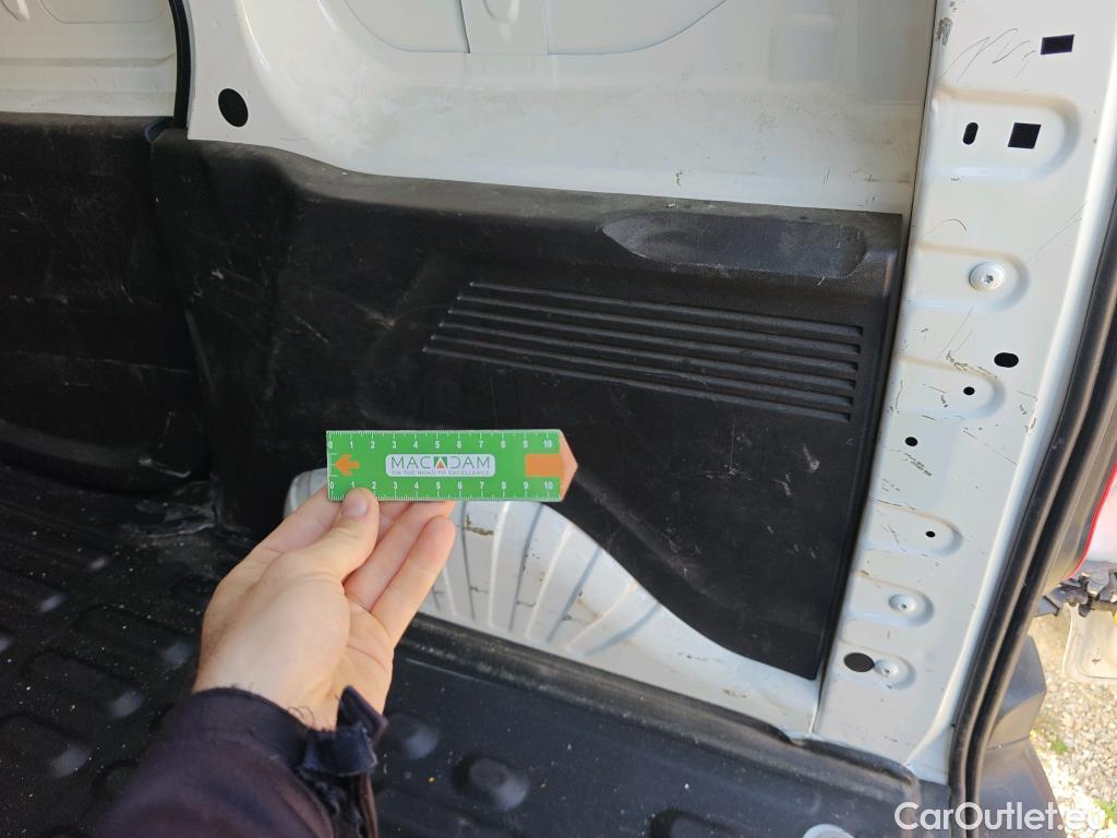  Peugeot  Partner PEUGEOT  / 2018 / 3P / furgón derivado de turismo Pro Standard 600kg BlueHDi 73kW (AC) #7