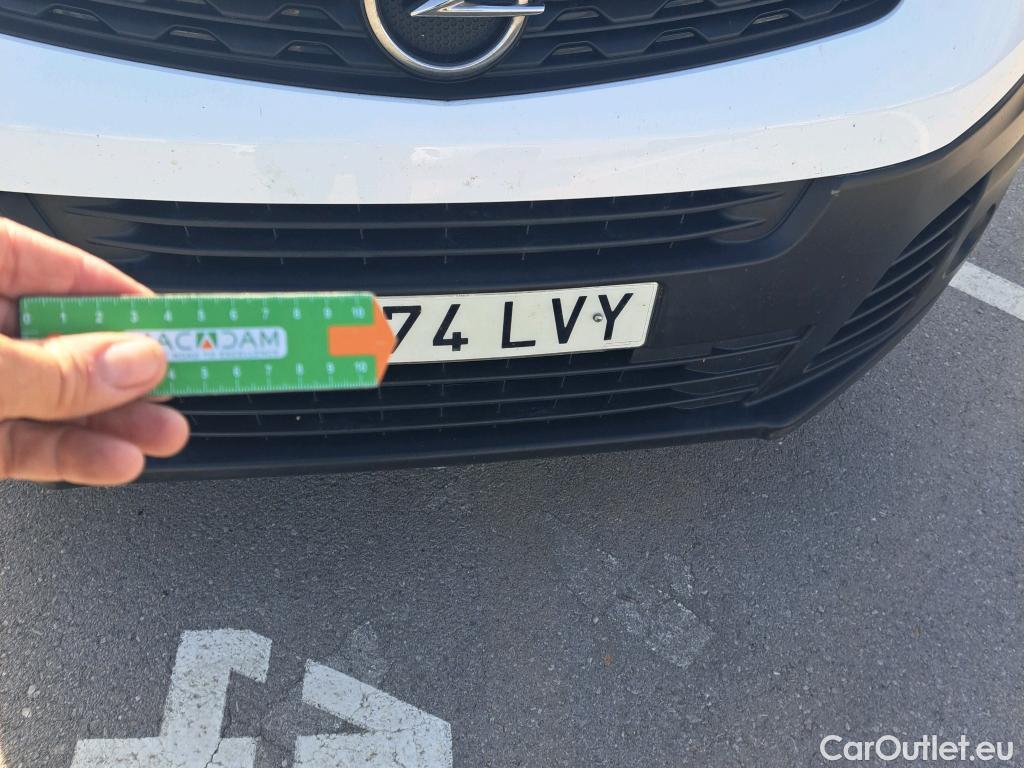  Opel  Vivaro OPEL  / 2019 / 4P / furgón 1.5 D 88kW (120CV) M Std Express M.P. DC #19