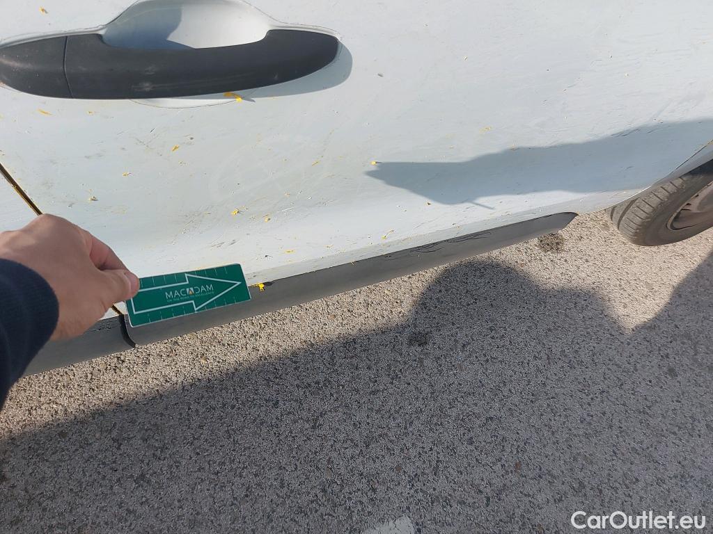  Renault  EXPRESS RENAULT  / 2021 / 4P / furgón derivado de turismo Confort 1.5 Blue dCi 55 kW (75 cv) #27