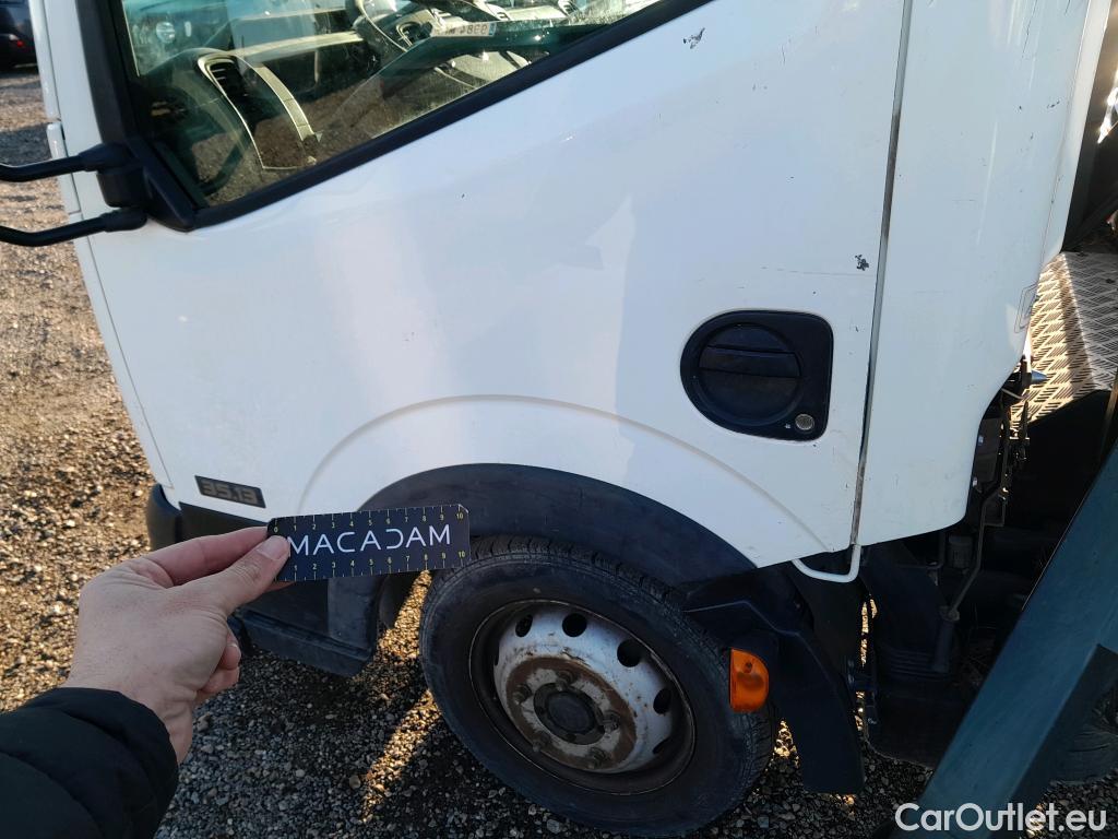  Nissan  Cabstar NISSAN  VU 2p 3G chasis cabina 35.13/3 Básico AA Cabina Abatible L #PLATAFORMA + CESTA ELEVADORA MOVEX# #20