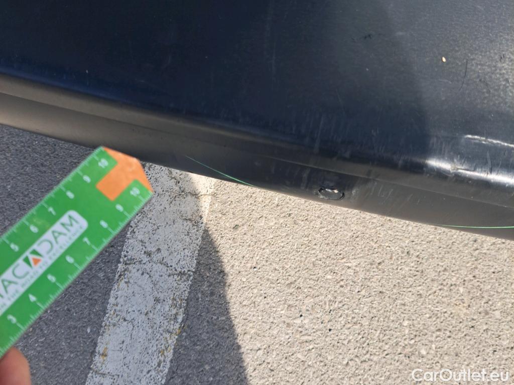  Opel  Vivaro OPEL  / 2019 / 4P / furgón 1.5 D 88kW (120CV) M Std Express M.P. DC #24