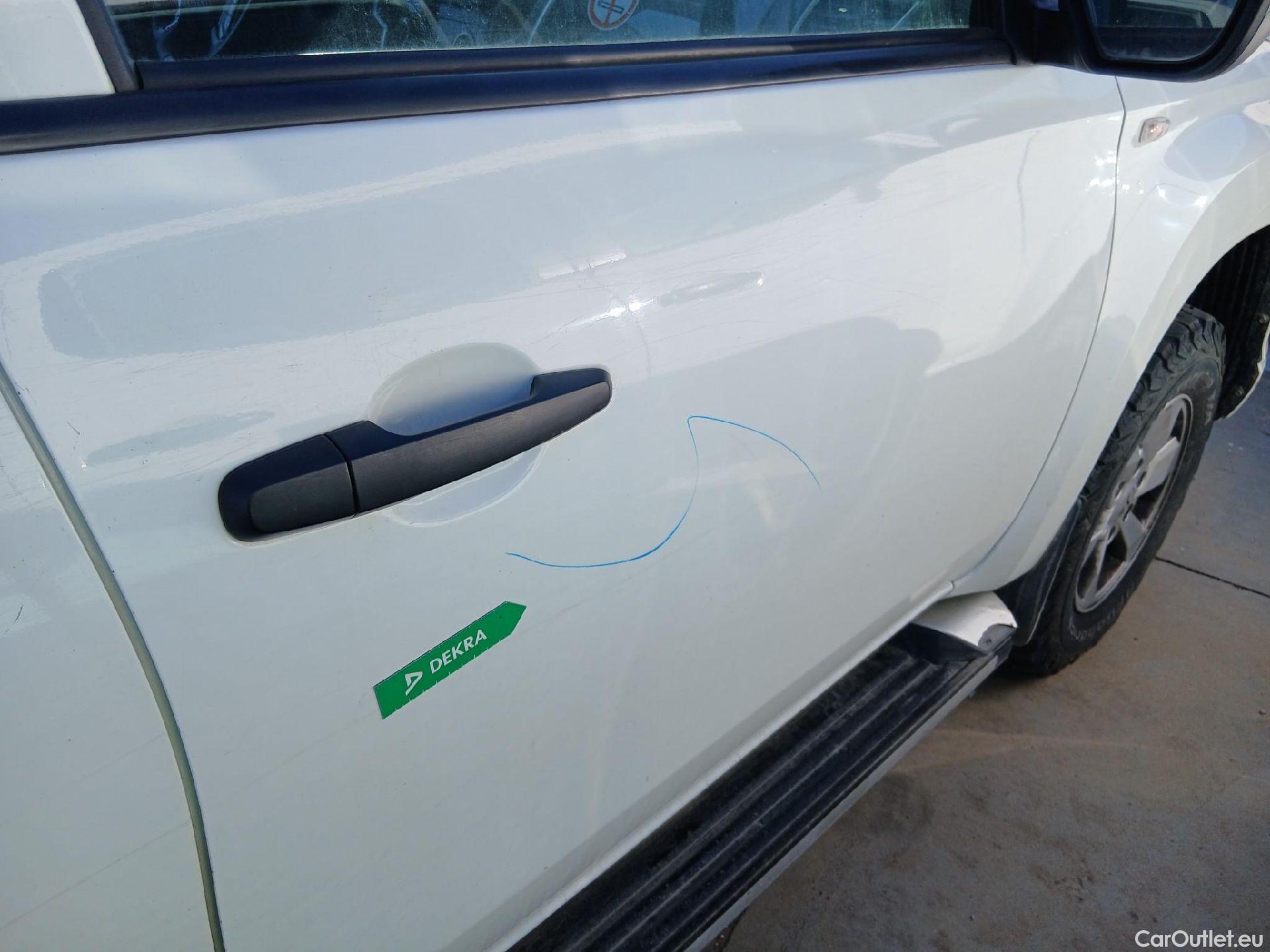  Mitsubishi  L200 MITSUBISHI  / 2019 / 4P / pickup doble cabina D/C 220 DI-D M-Pro #26