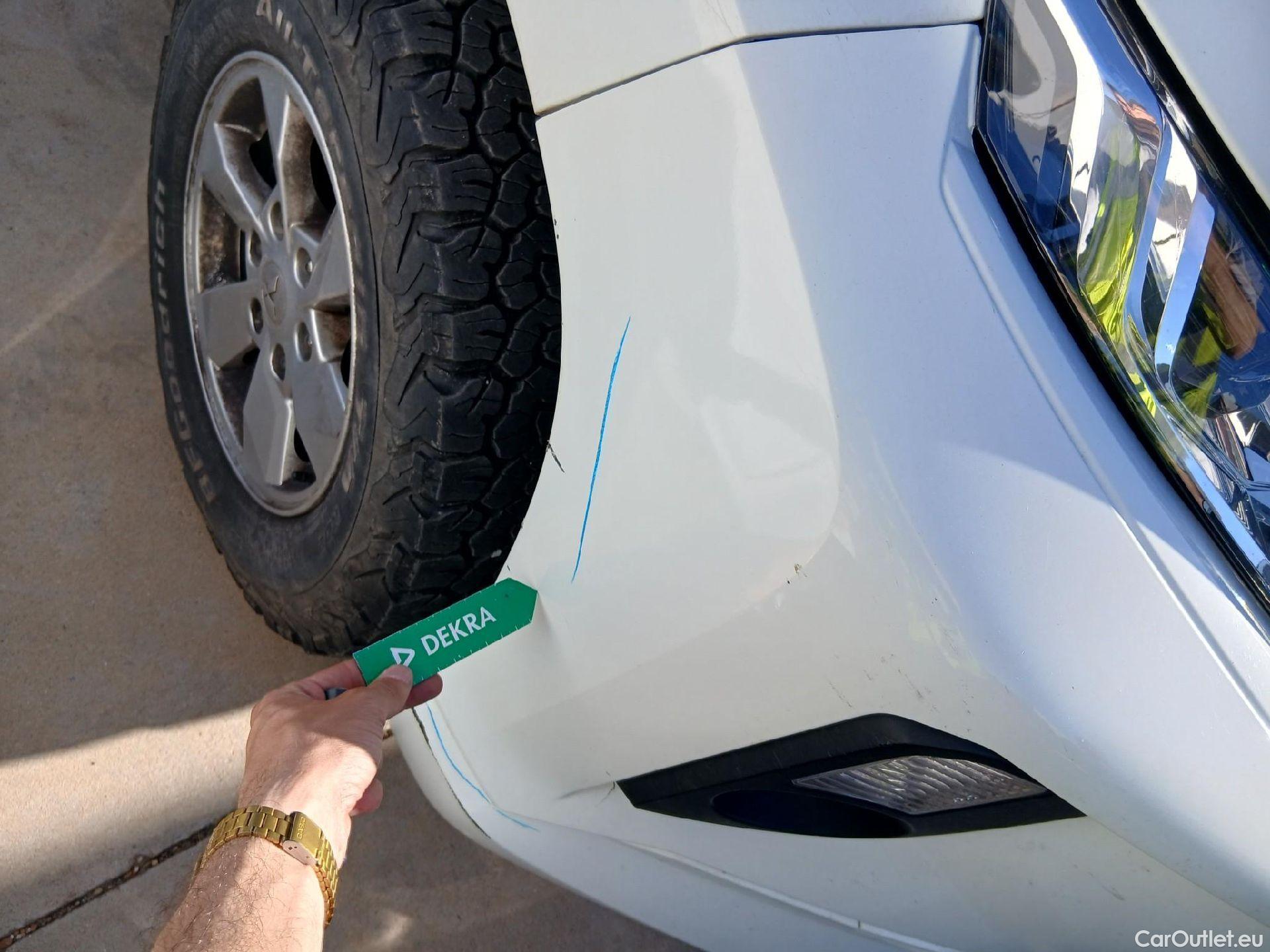  Mitsubishi  L200 MITSUBISHI  / 2019 / 4P / pickup doble cabina D/C 220 DI-D M-Pro #1