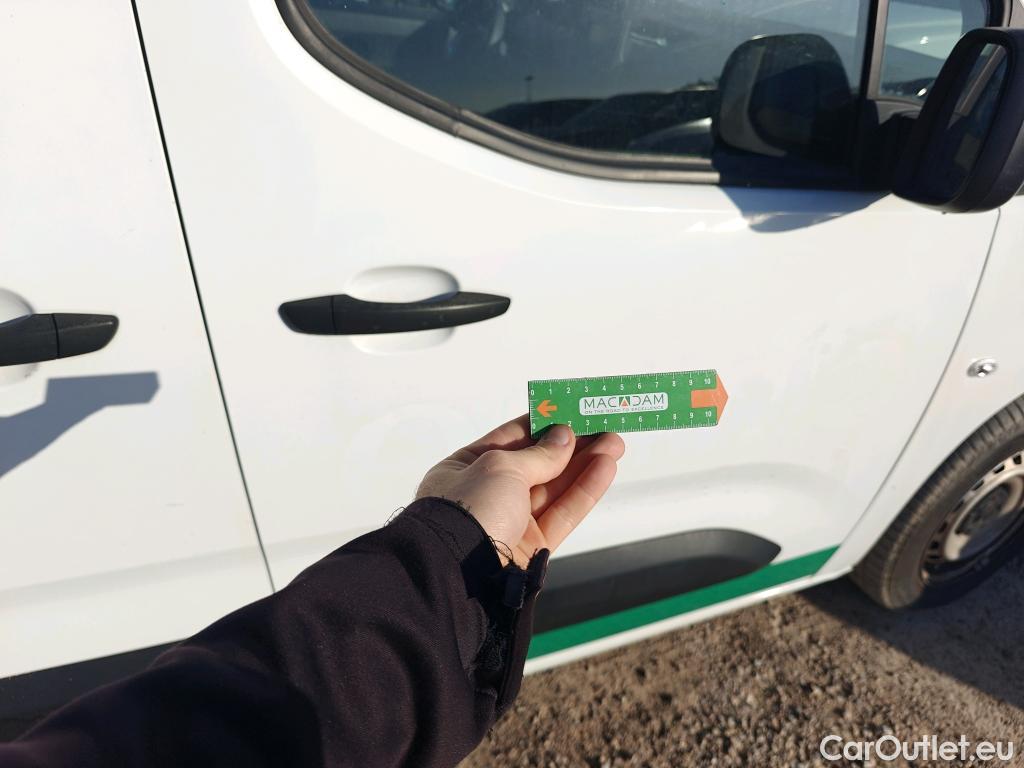  Peugeot  Partner PEUGEOT  / 2018 / 3P / furgón derivado de turismo Pro Standard 600kg BlueHDi 73kW (AC) #58